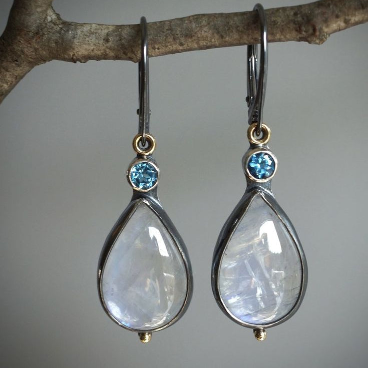 Vintage Dangling Moonstone Earrings